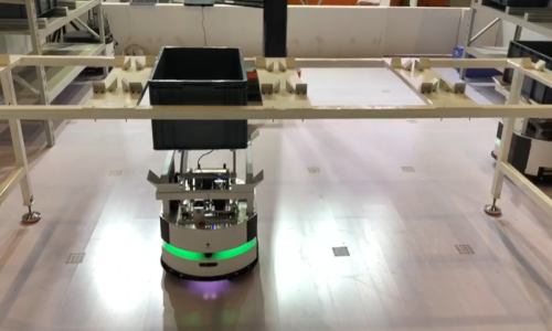 优艾智合轻型负载移动机器人Corgi工博会展示