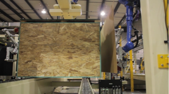 ATI机器人工具快换装置在OSB的木质产品箱包装应用