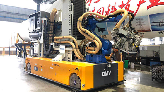 全球首例麦轮激光导航OMV智能全向移动叶片打磨机案例视频_汇聚