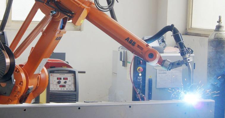 焊接机器人多少钱