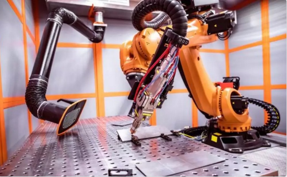 中国市场工业机器人销量连续七年世界第一
