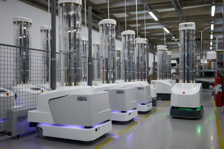 UVD机器人将在欧洲医院部署200台消毒机器人