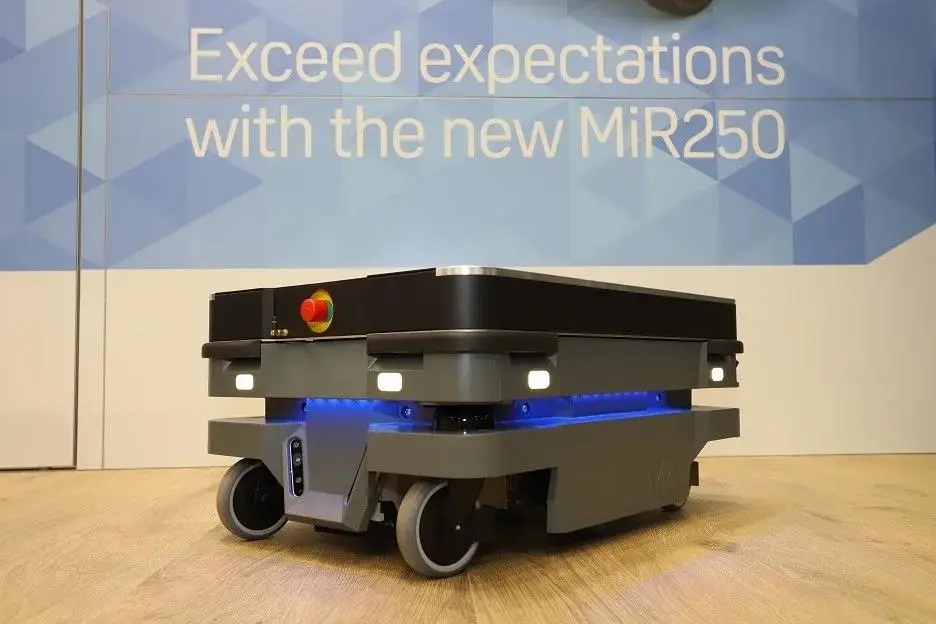 【MiR自主移动机器人】喜讯丨MiR250荣获"创新高效智慧产品奖"