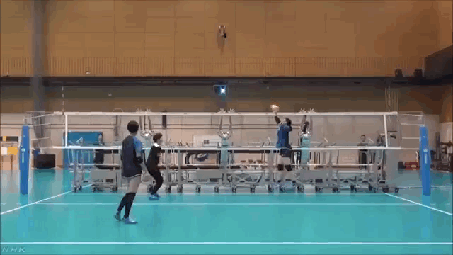 日本排球机器人上场：虐哭国家队
