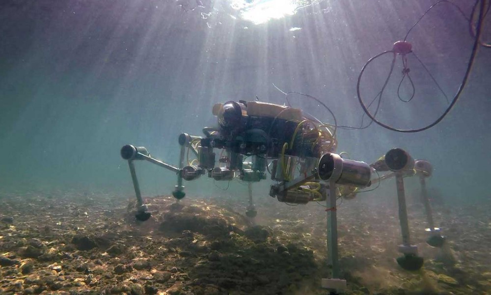 水下机器人实现自主深海采矿,能否商用成为疑问